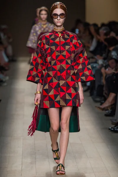 Look 38